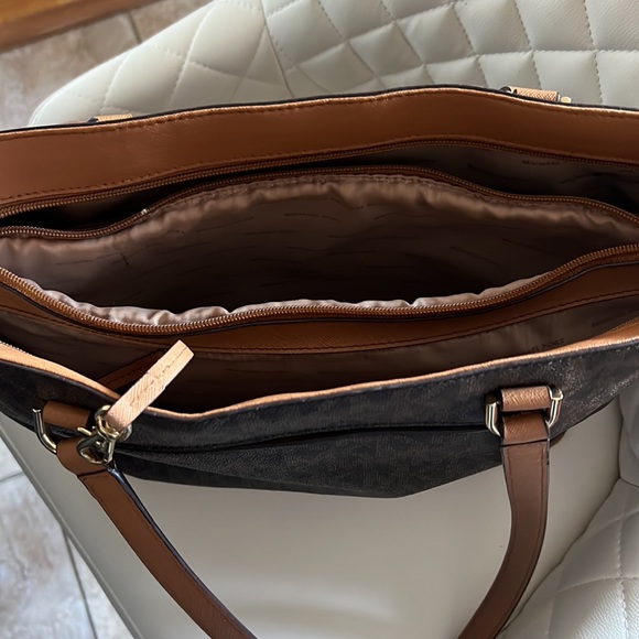 Michael Kors Logo Shoulder Bag / Tote,  Khaki/Brown - Picture 6 of 14